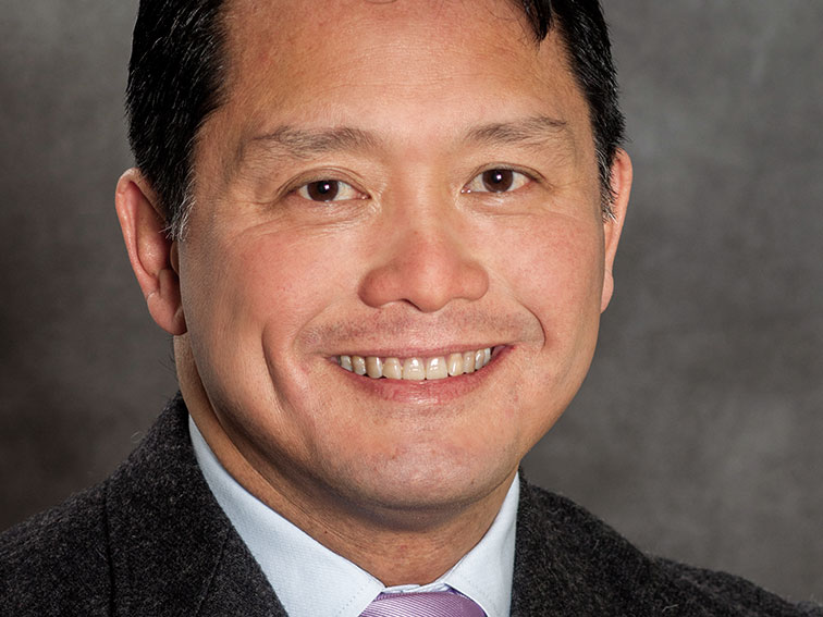 Dr Chris Moy