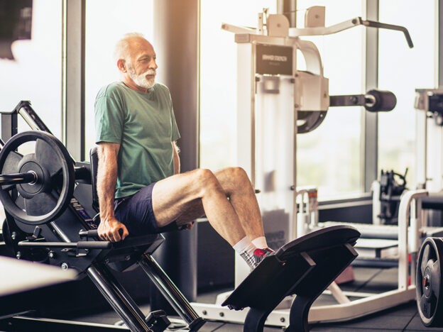 A year of heavy resistance training offers lasting leg strength for seniors